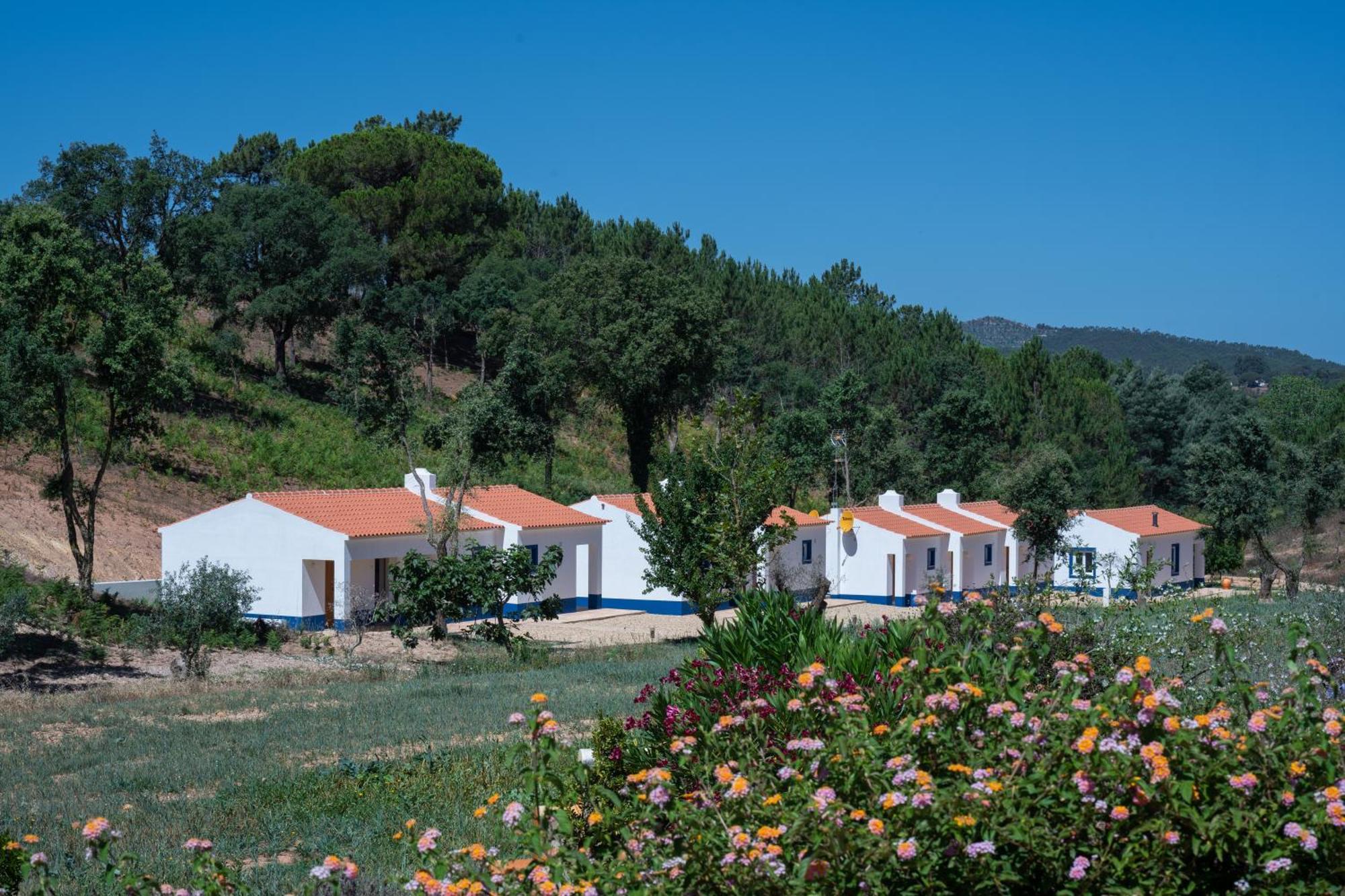 Vale Da Cassiopeia Guest House Cercal do Alentejo Exterior photo