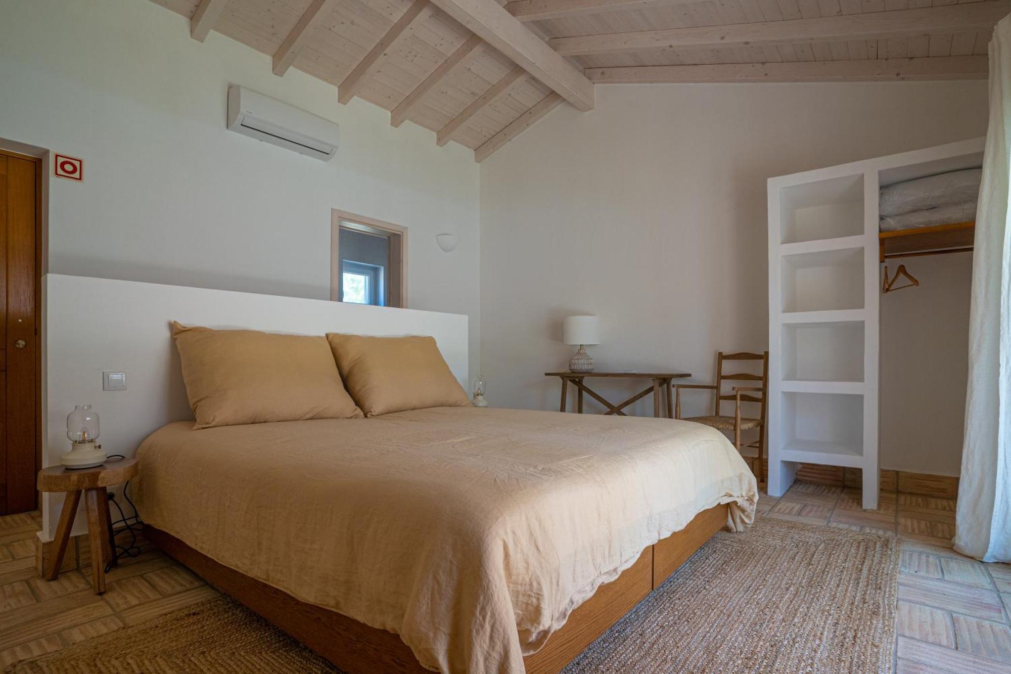 Vale Da Cassiopeia Guest House Cercal do Alentejo Exterior photo